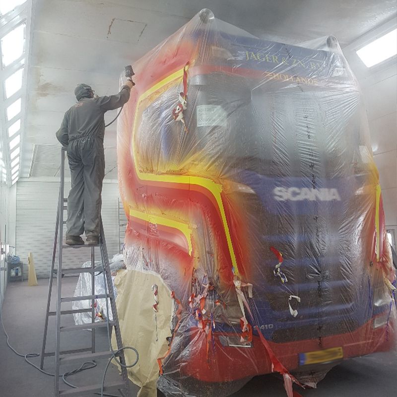Afgewerkt spuitwerk klaar voor montage